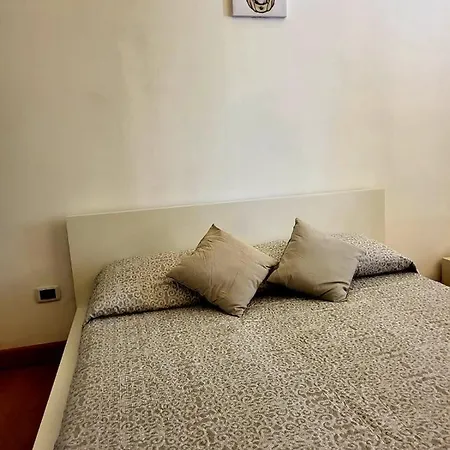 La Perla Di Guest house *