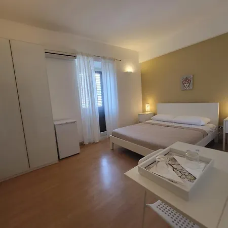 Guest house La Perla Di *